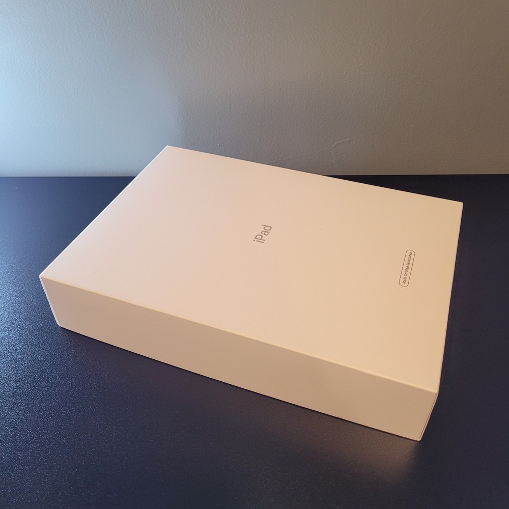 iPad Empty Box, iPad Not Included - Picture 4 of 10